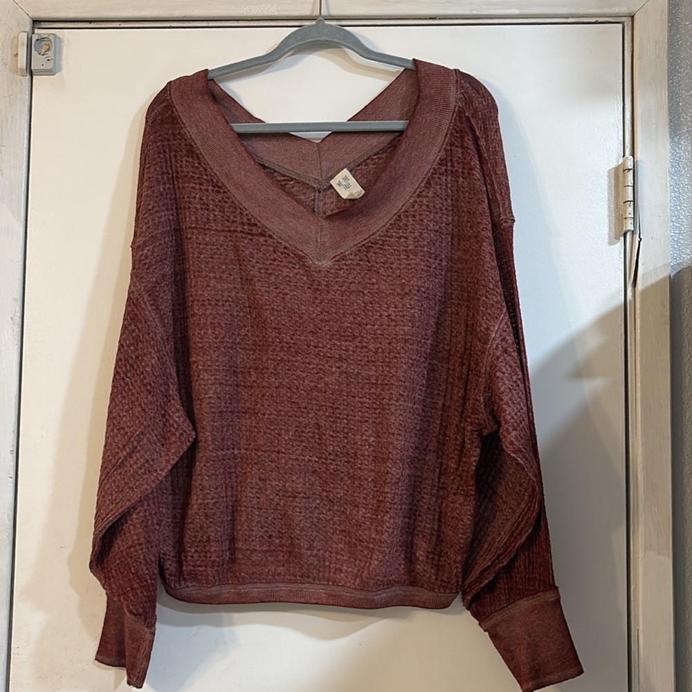 We The Free South Side Thermal Top Small V Neck Oversized Waffle Knit Ribbed - Picture 6 of 7